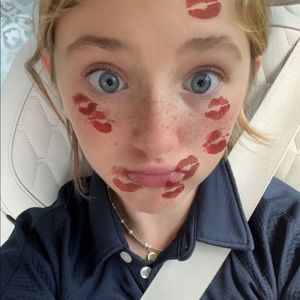 Meet your Posher, Shelby